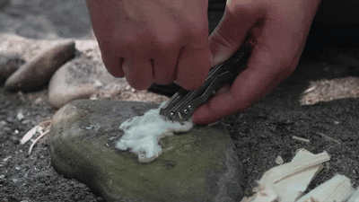 6. Ferrocerium Fire Starter: